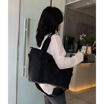 Portable Korean Style Fitness Travel Bag For Men